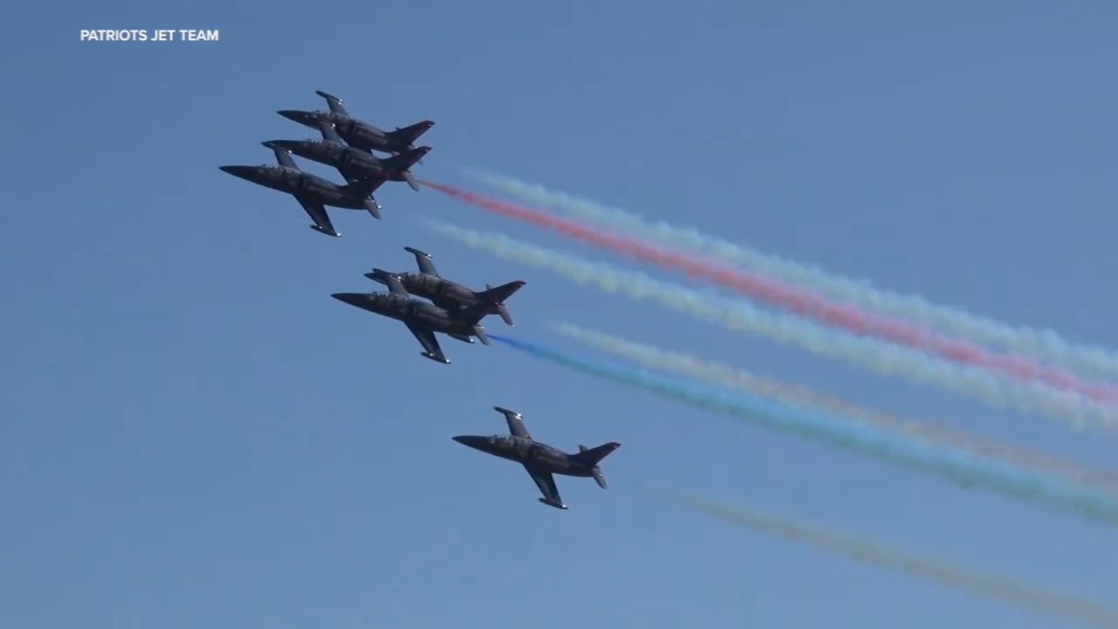 Blue Angels may not fly due to gov't shutdown, but SF Fleet Week will go on with Canadian pilots