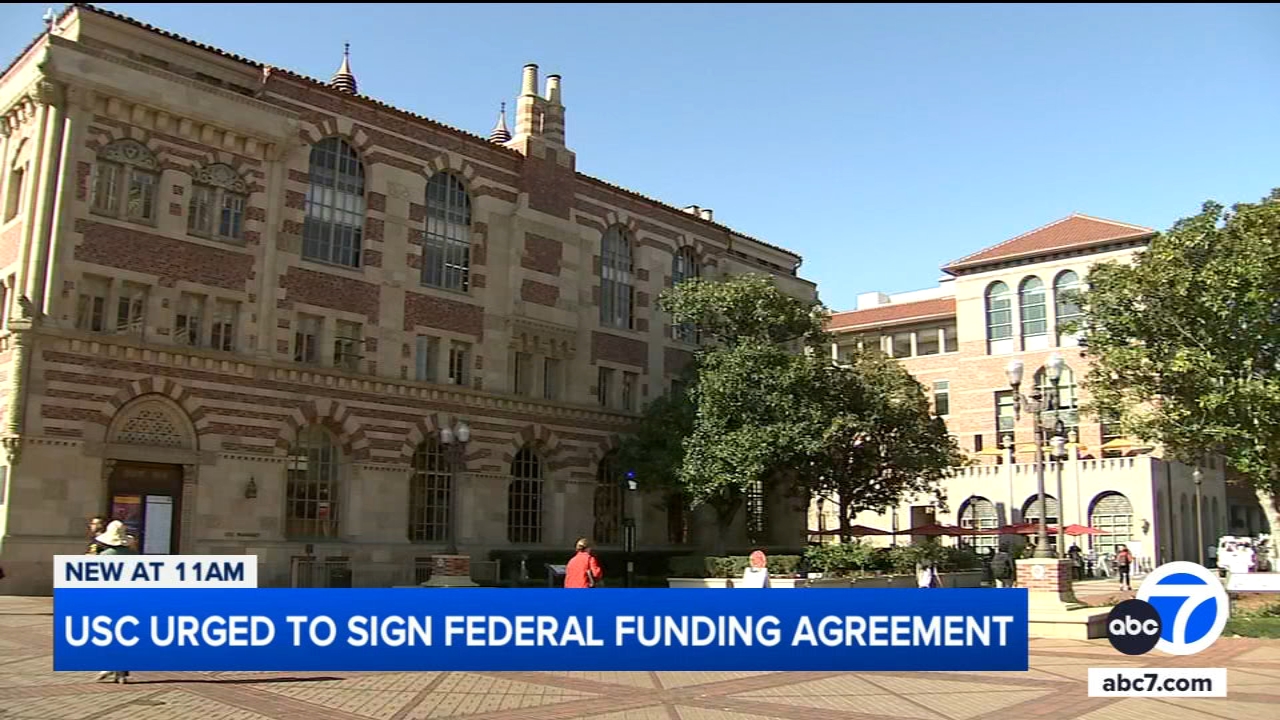 White House urges USC to sign federal funding agreement