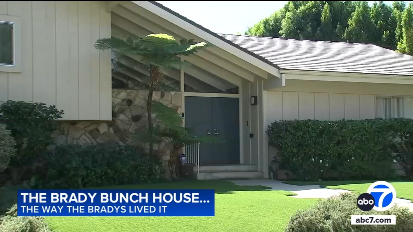 Remodeled 'Brady Bunch' home in San Fernando Valley opens for tours to ...