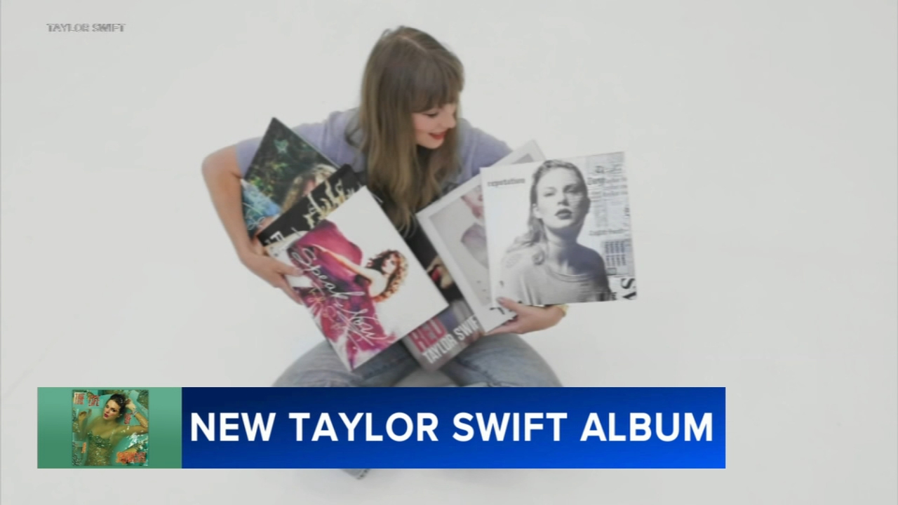 Delaware County Taylor Swift fans line up for midnight 'The Life