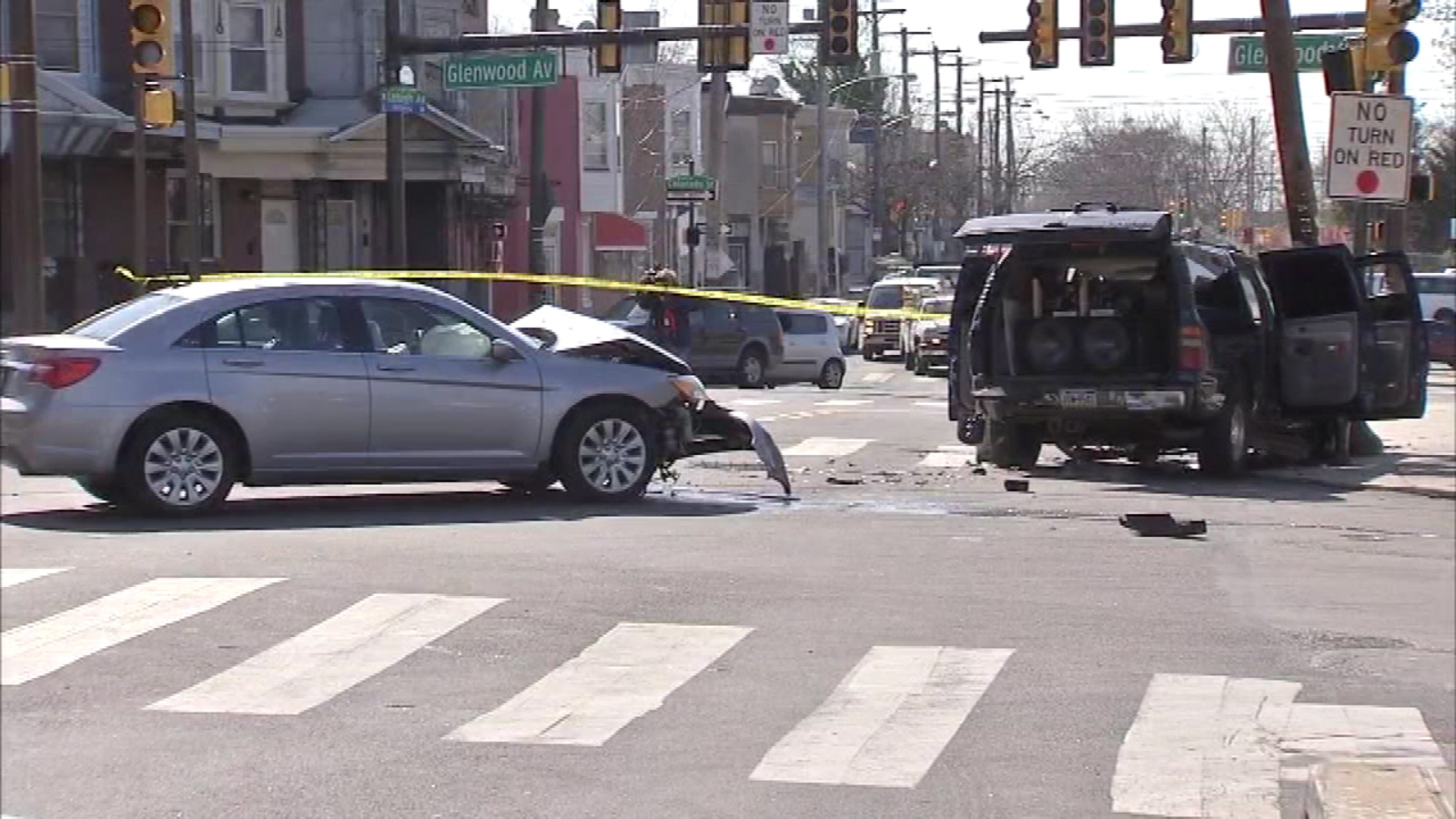 PHOTOS: Police chase, crash in North Philly - 6abc Philadelphia