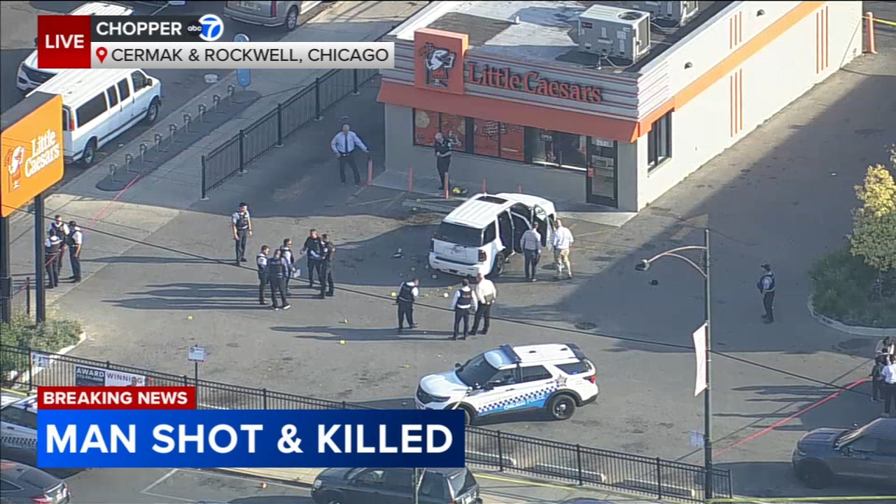 Man shot, killed outside Little Caesars in Little Village: Sources