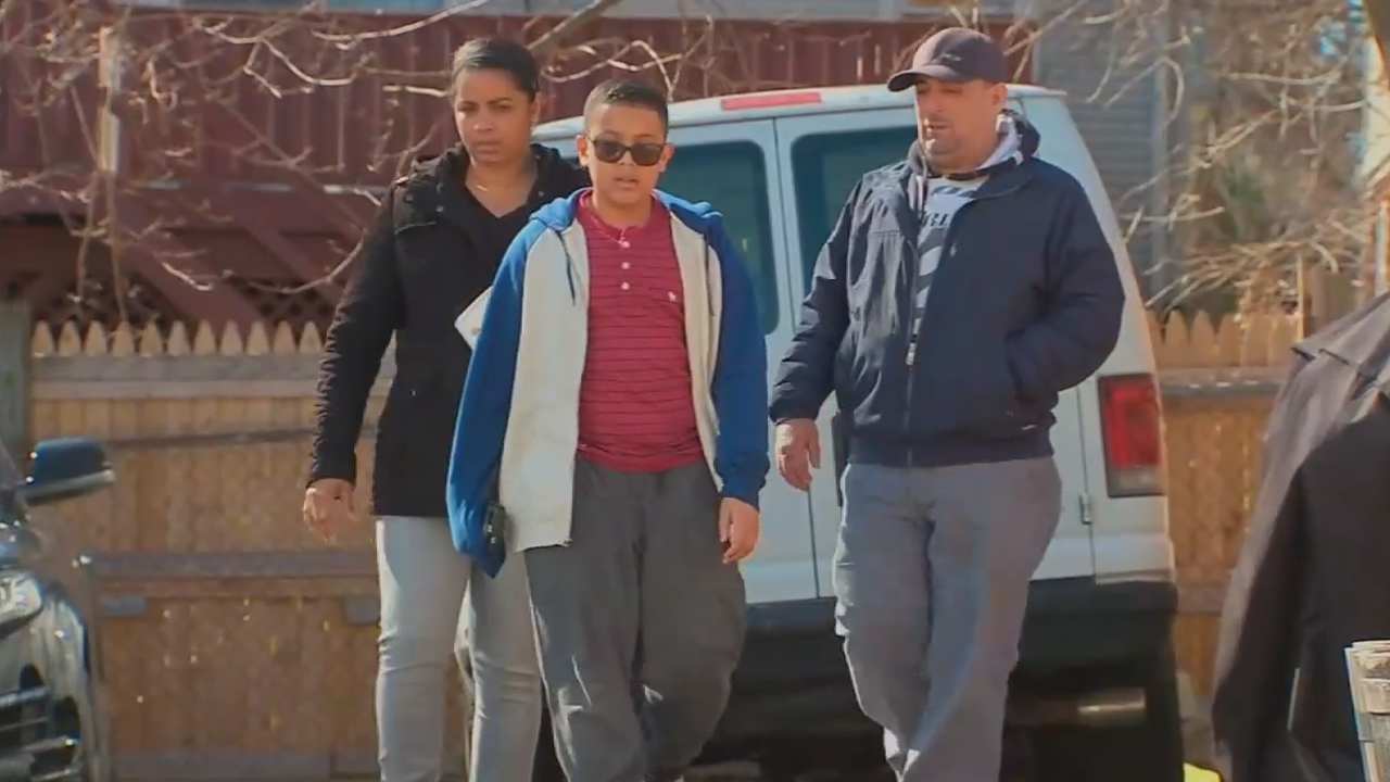 Family of 5 bound with duct tape during terrifying home invasion