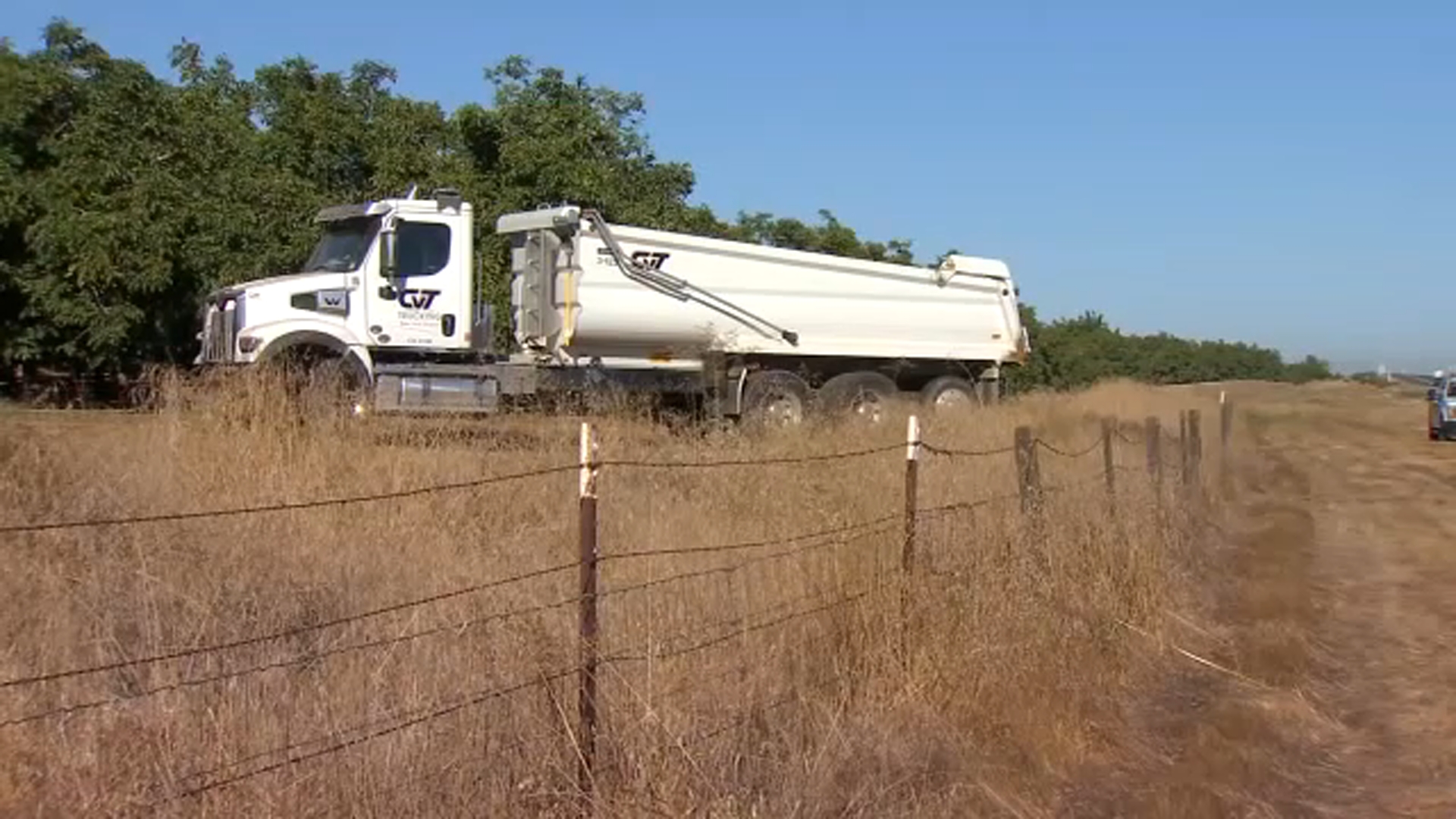 Man killed in head-on crash with dump truck in Merced County: CHP