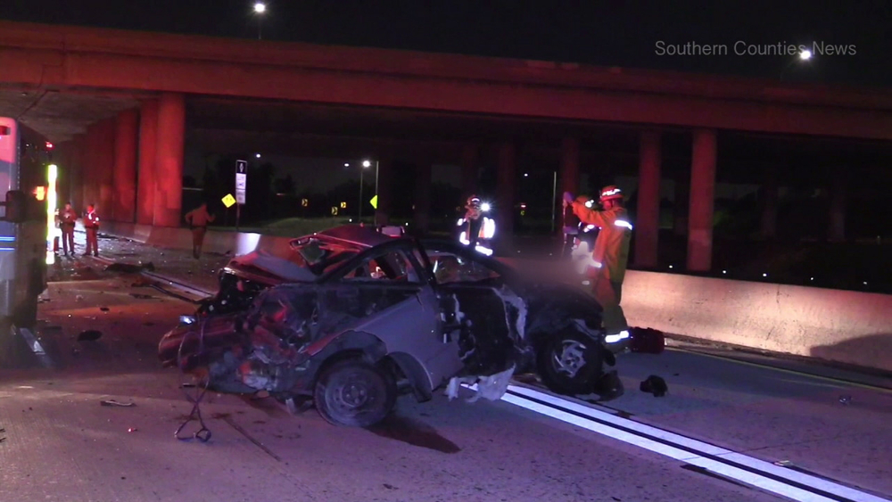 2 killed in crash on 605 Freeway in Cerritos