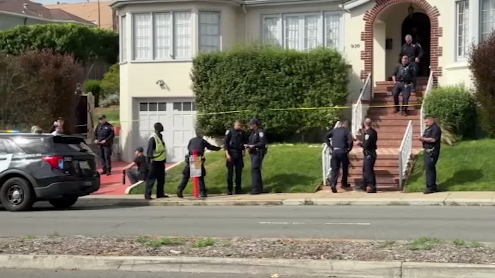 Relatives ID SF family found dead in home; records show foreclosure on property