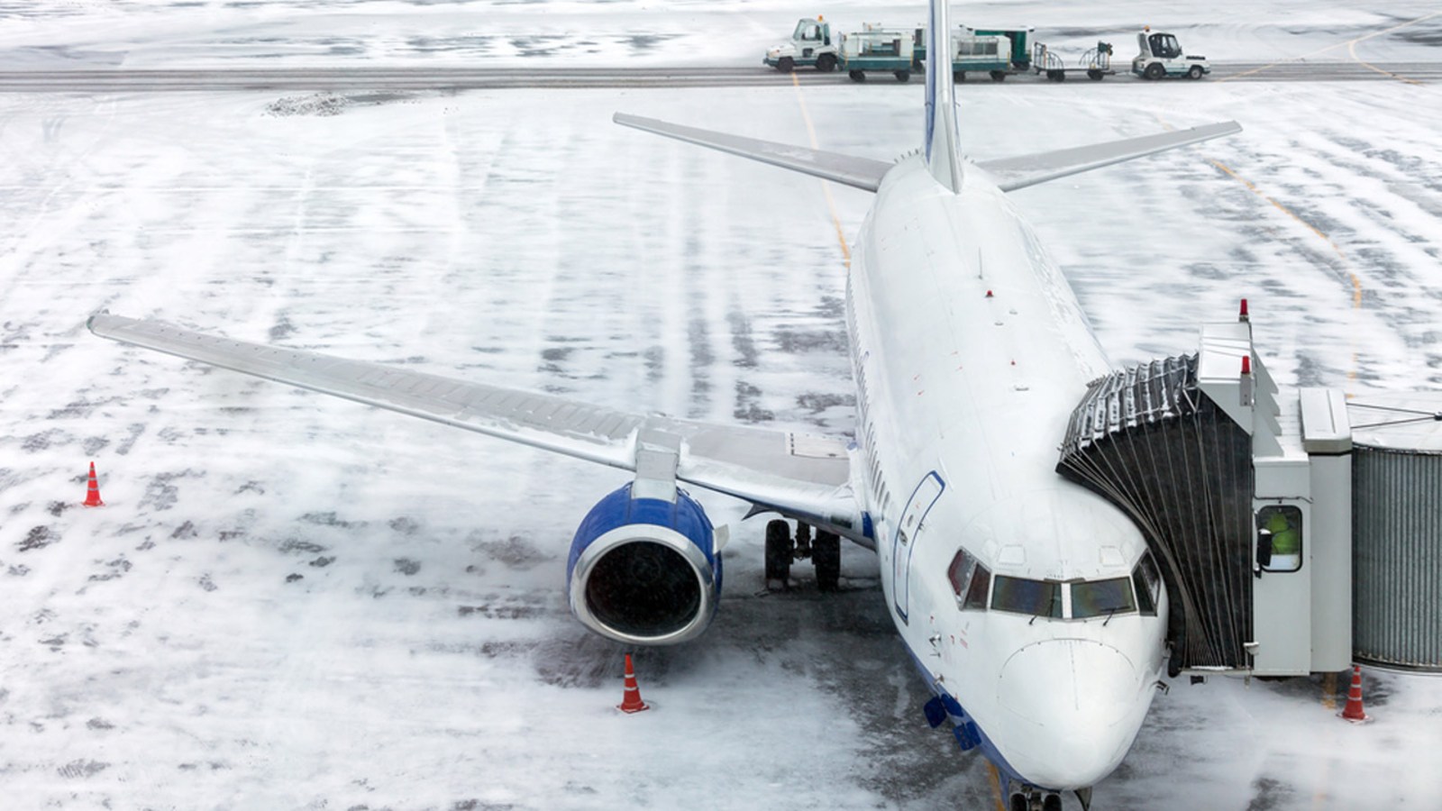 Nearly 3,000 flights canceled at NYC airports LGA, JFK, EWR ahead