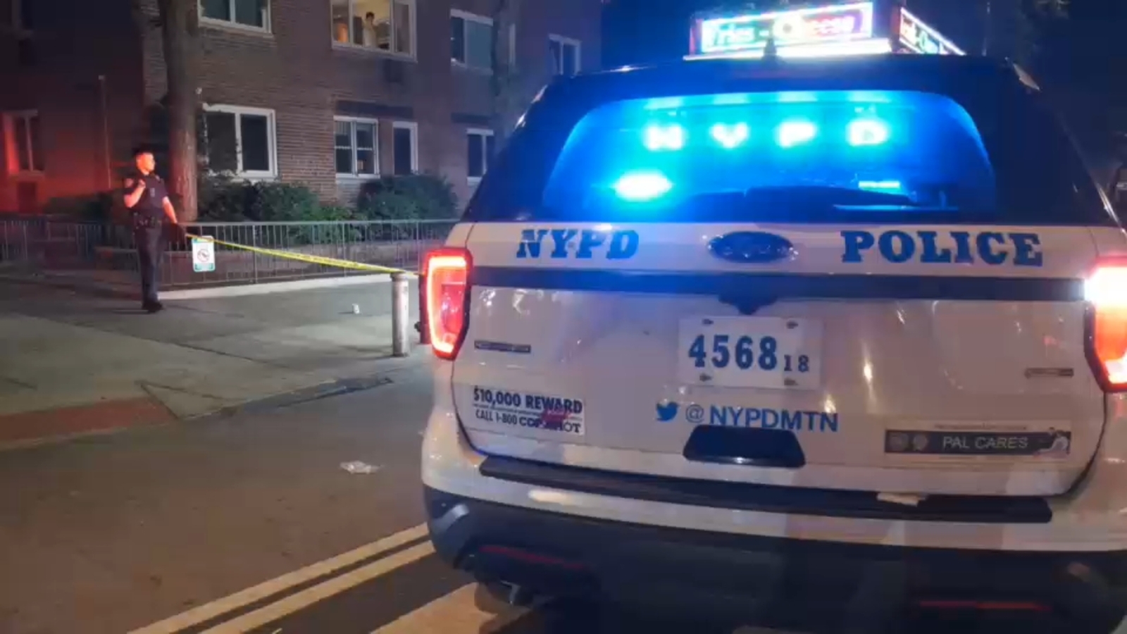 Man stabbed while trying to stop cellphone robbery in Hell's Kitchen ...
