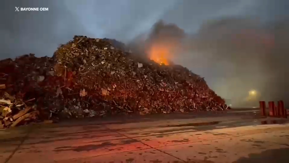 Tiempo: Queens nonprofit Connected Chef provides fresh produce, food education to residents 9 17991147 101225 wabc bayonne scrapyard fire 9am