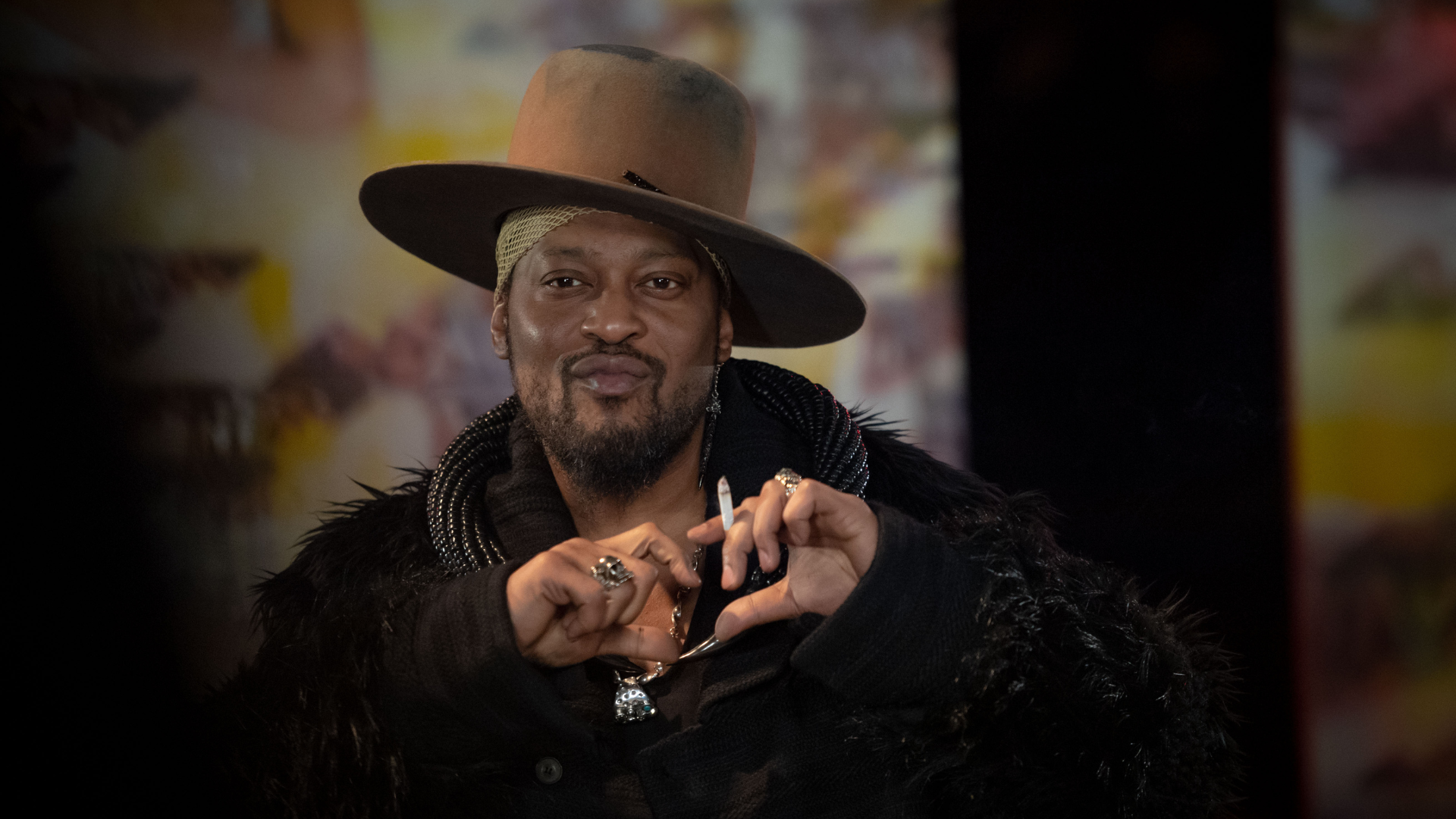 D'Angelo, Grammy-winning R&B singer who became an icon with 'Untitled (How Does It Feel),' dies - ABC7 Los Angeles
