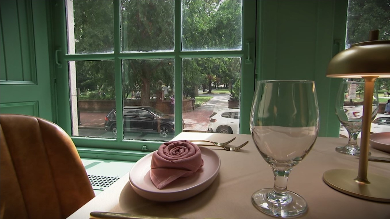 Rockwell & Rose does steaks and seafood with sophisticated sizzle at Curtis Center