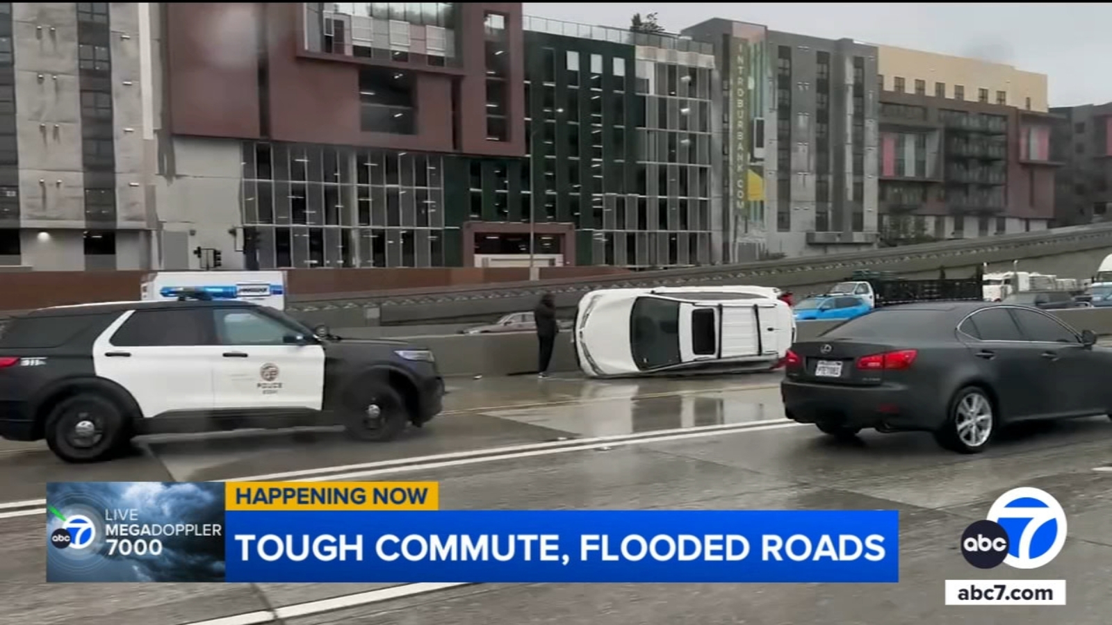 Heavy rain in Los Angeles leads to dangerous commute - ABC7 Los Angeles