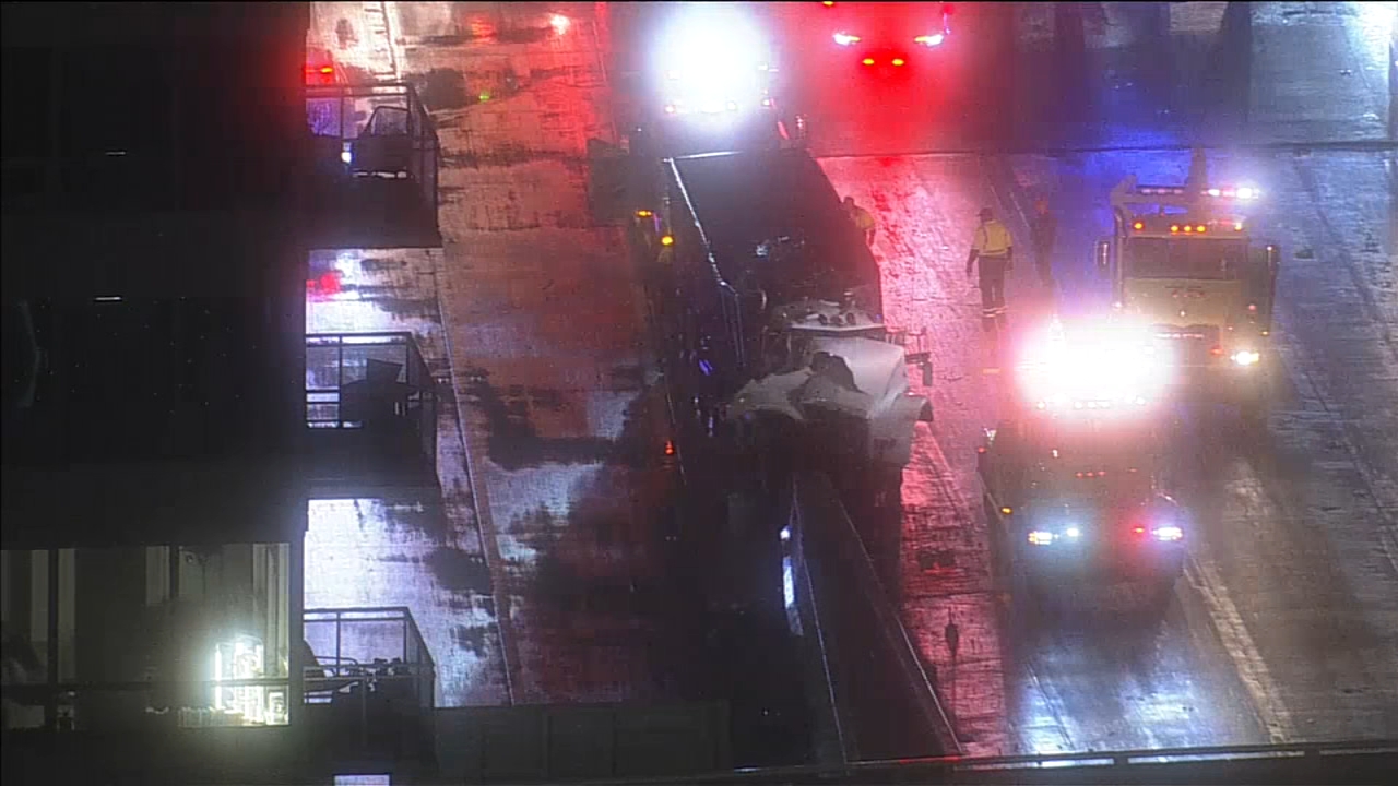 Chopper 7 over semi crash on inbound Kennedy Expy. at Monroe