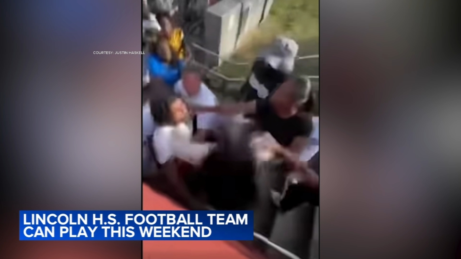 Suspensión modificada para algunos miembros del equipo de fútbol estadounidense de Lincoln High School posteriormente de una pelea