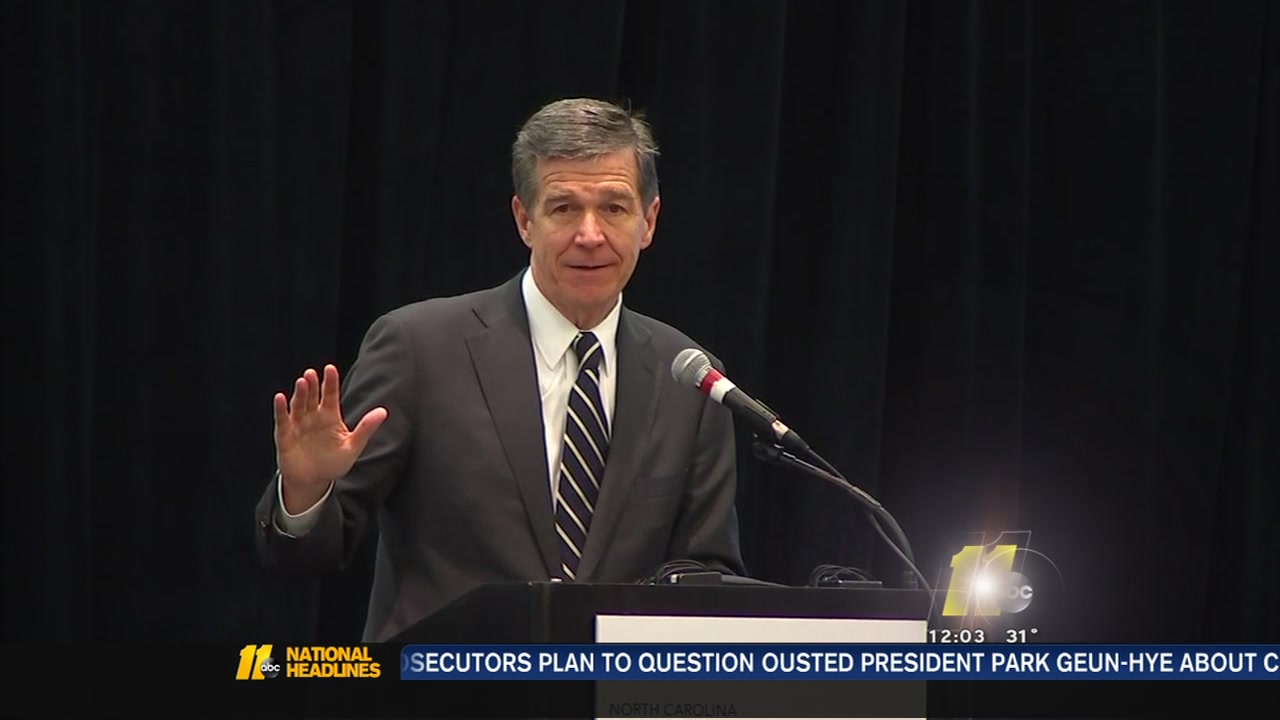 Governor calls again for repeal of HB2