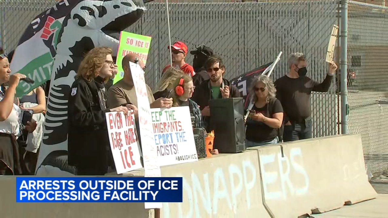 Arrests made as protesters return to Broadview ICE facility