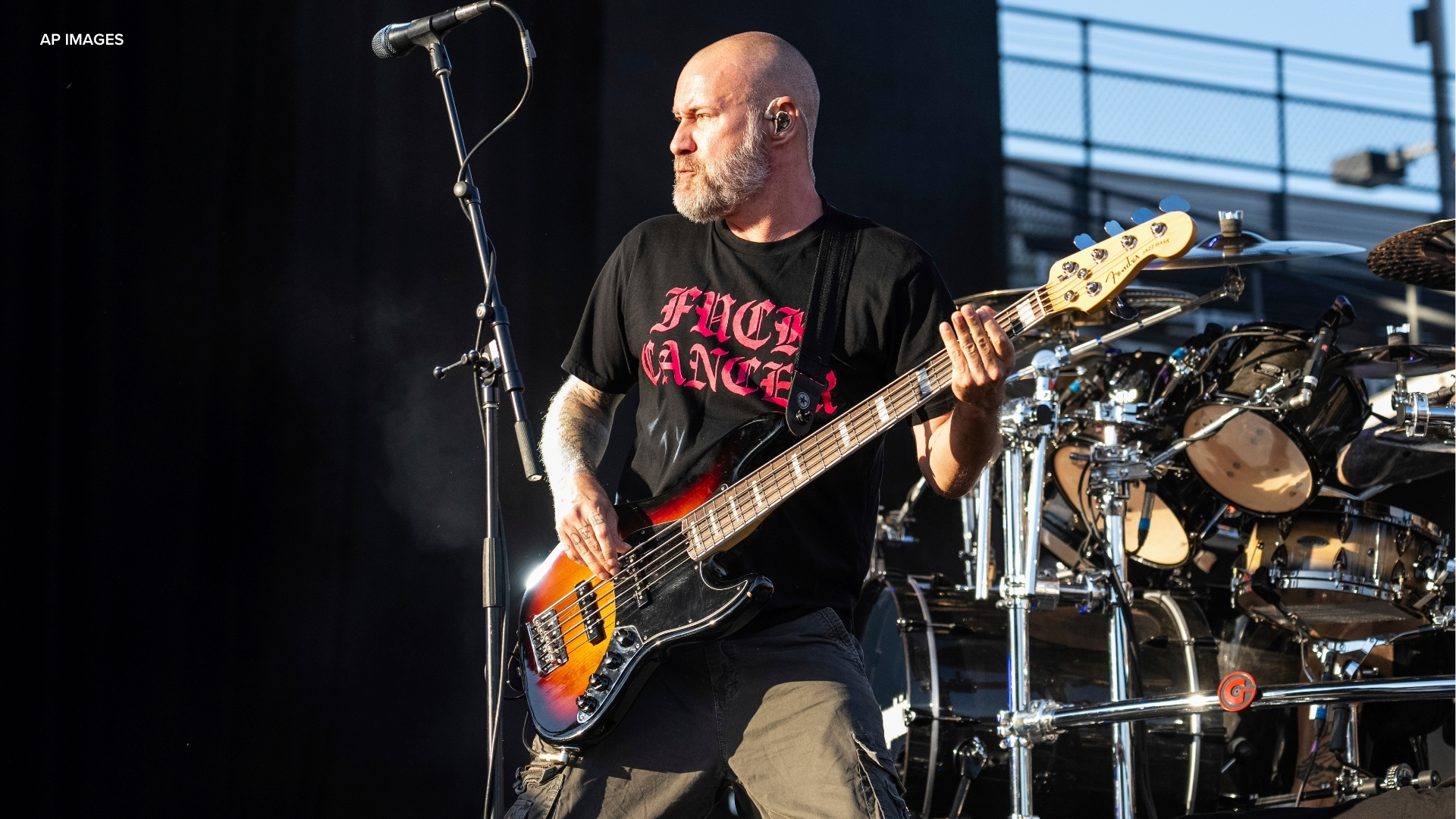 Limp Bizkit bassist Sam Rivers dies at 48, band announces - ABC7 New York