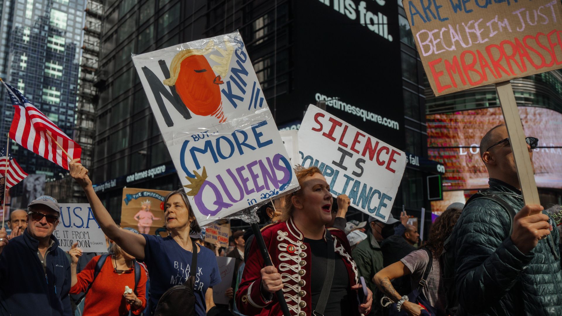 Man charged with making terroristic threats at 'No Kings' protest in New York City