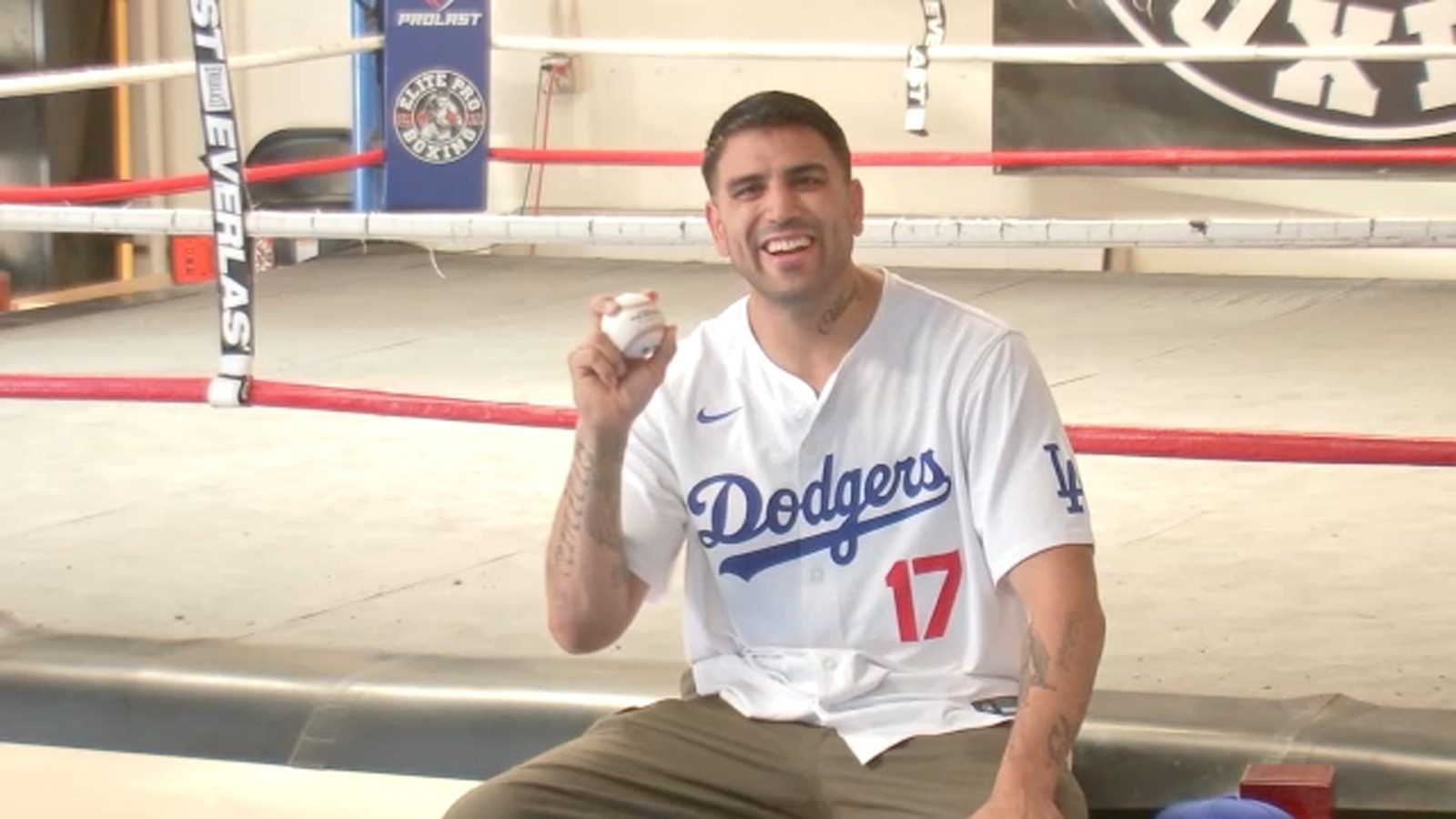 Shohei Ohtani's NLCS home run ball caught by a Santa Fe Springs Dodger fan  could be worth millions, expert says - ABC7 Los Angeles
