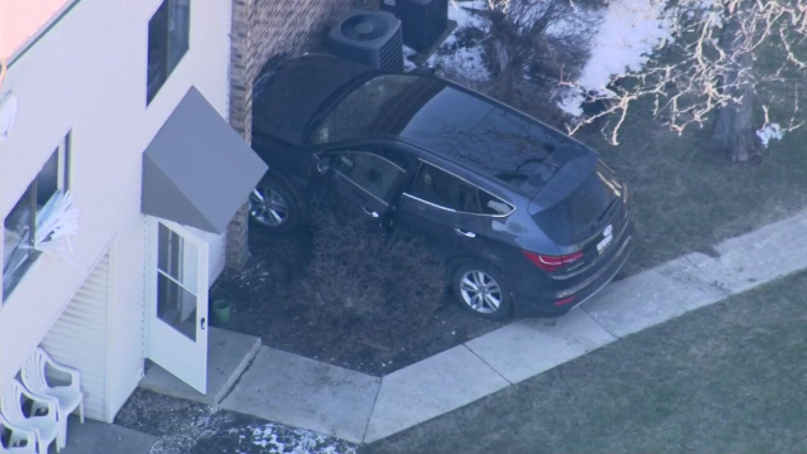 Car crashes into Woodridge townhouse ABC7 Chicago
