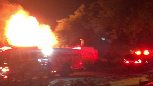 Neighbors watch as intense fire destroys abandoned home in N. Houston ...