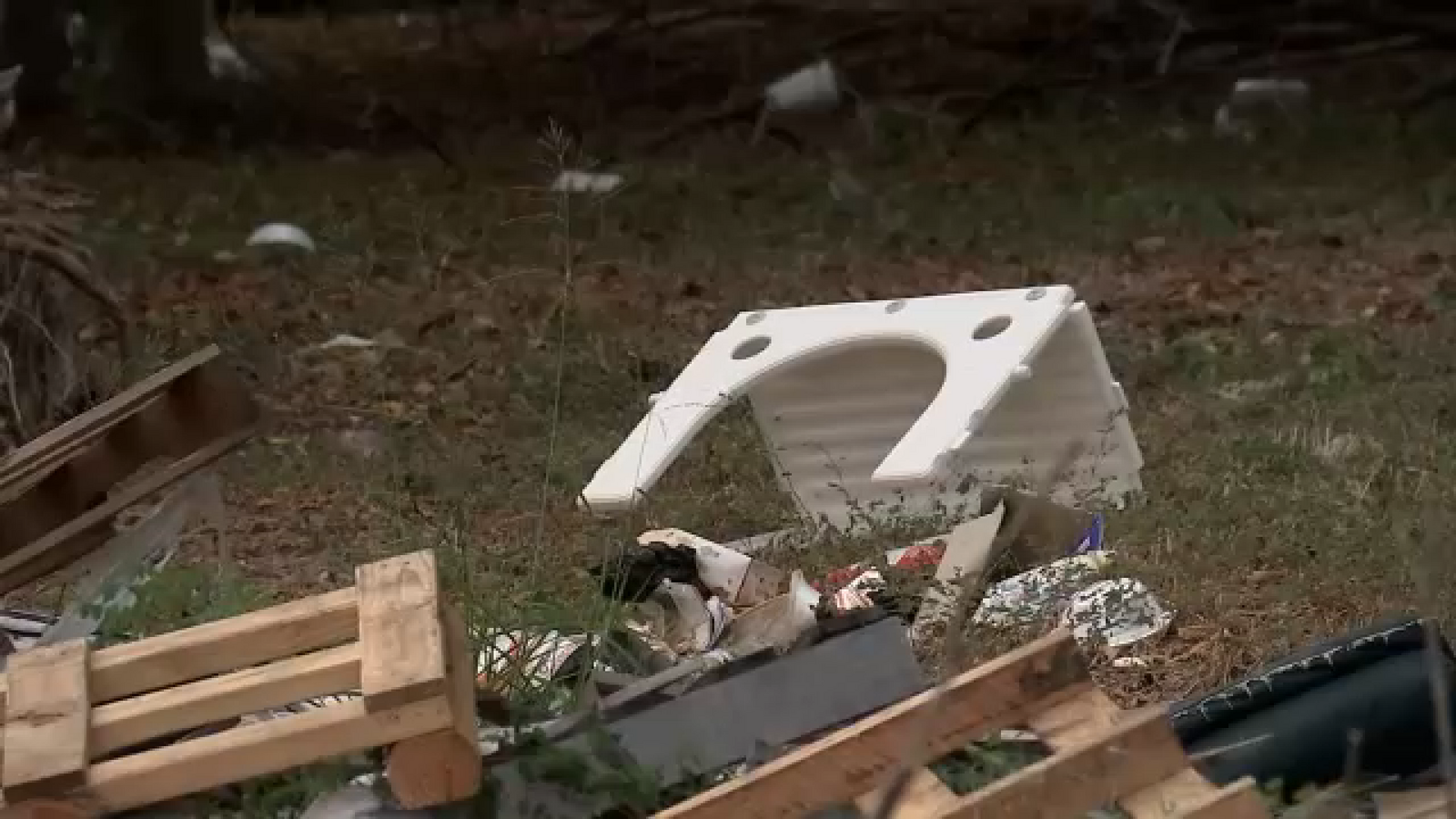 Neighbors say they're growing frustrated with illegal dumping in the Fifth Ward