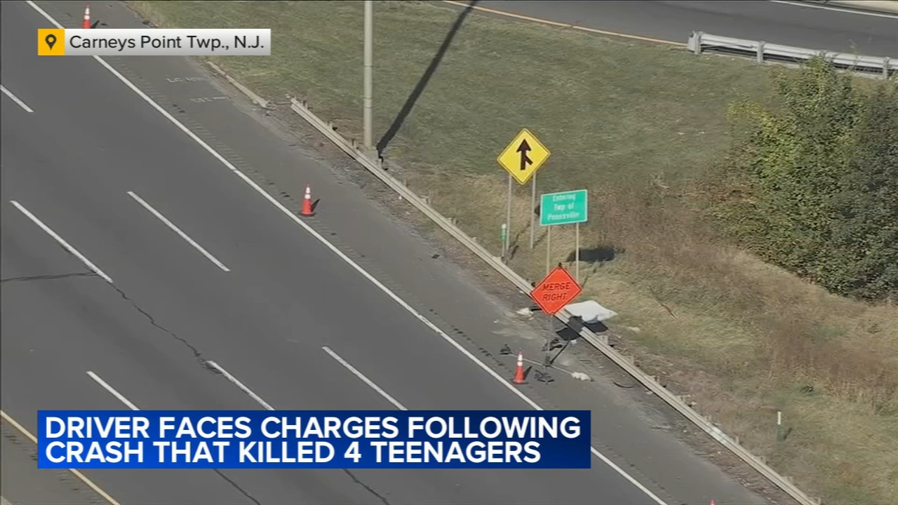 Driver charged in head-on crash that killed 4 teens on NJ Turnpike