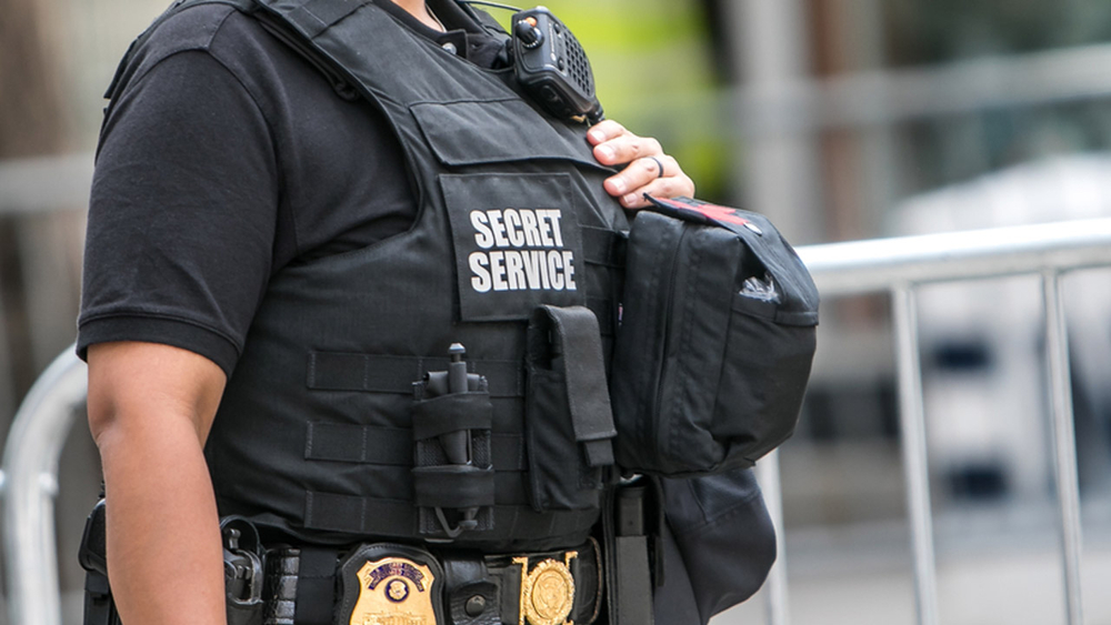 Secret Service laptop with Trump Tower floor plans, details on Clinton email probe stolen