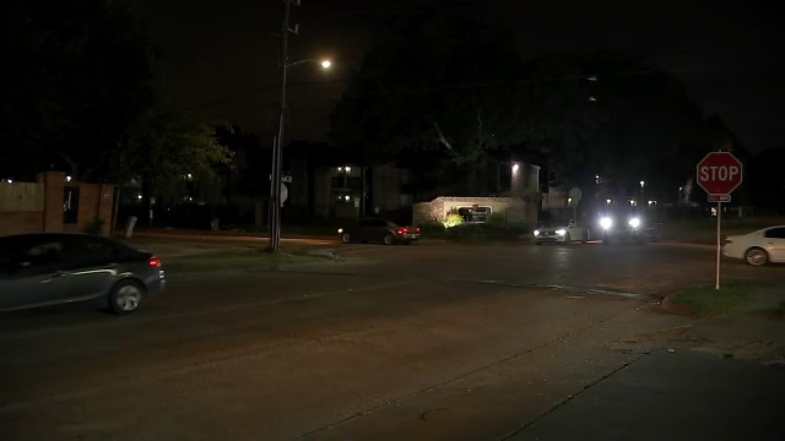 Charges dismissed against man accused of assaulting 11-year-old girl at bus stop in 2022, docs show