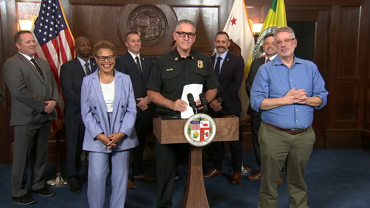 Jaime Moore nombrado jefe del Departamento de Bomberos de Los Ángeles