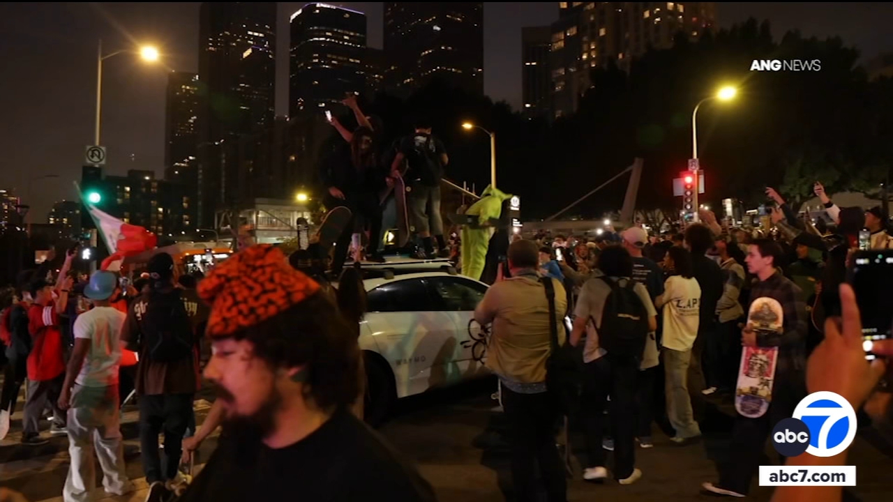 LAPD disperses large 'unorderly' crowd in DTLA
