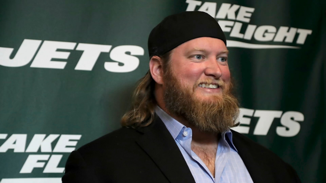 Nick Mangold, former New York Jets star center, dies at age 41