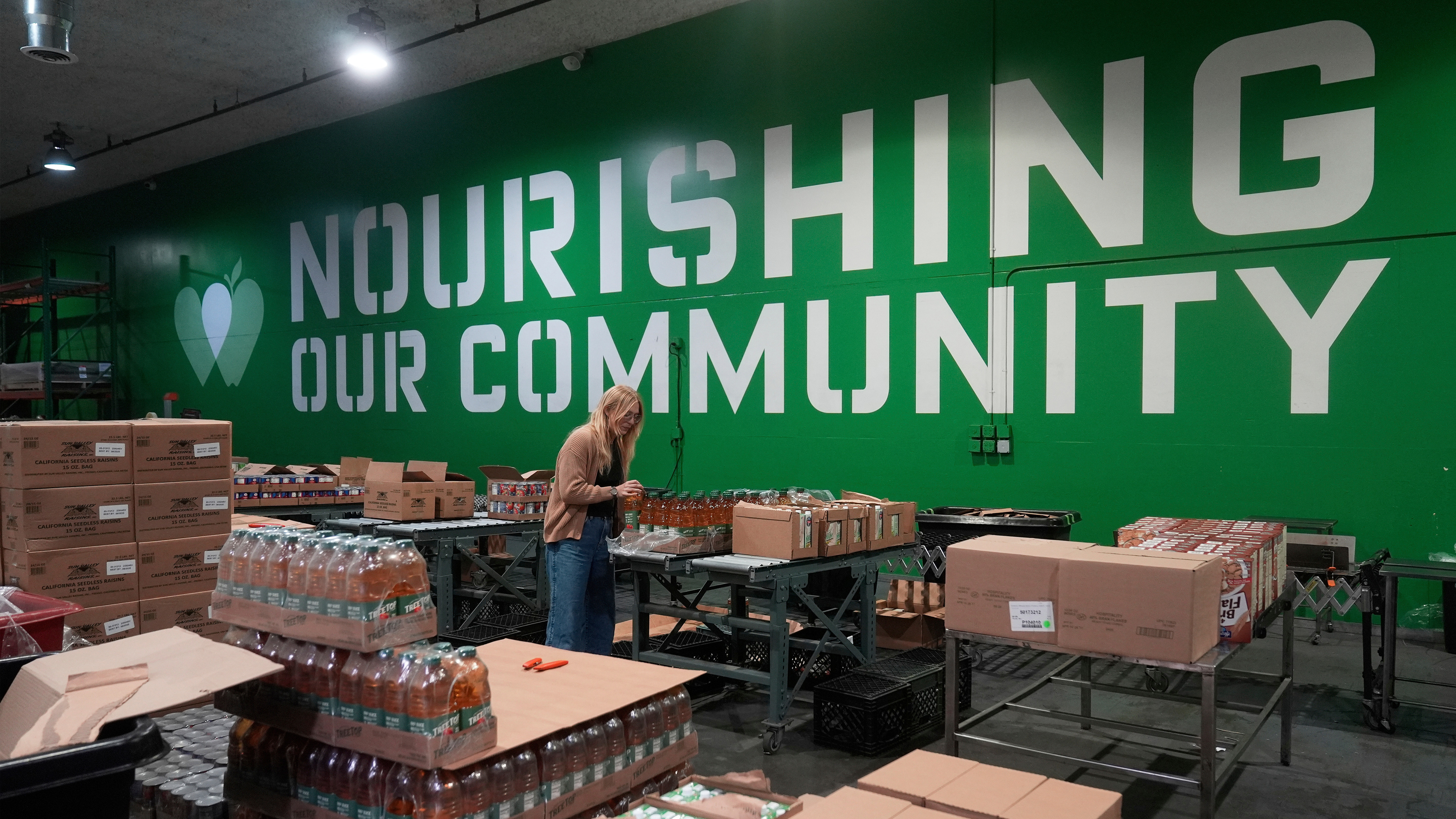 Food banks prepare for surge as federal food aid could be paused