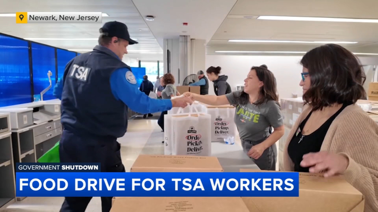 Food pantries set up at airports to help TSA workers, air traffic controllers