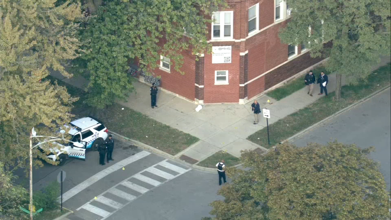 Man shot 5 times while standing on NW Side sidewalk: CPD