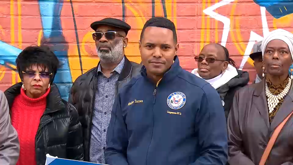 Bronx residents call on feds to fund SNAP benefits that keep families afloat