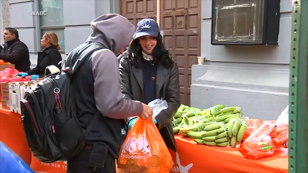 How food banks around the country are bracing for crush with benefits set to expire