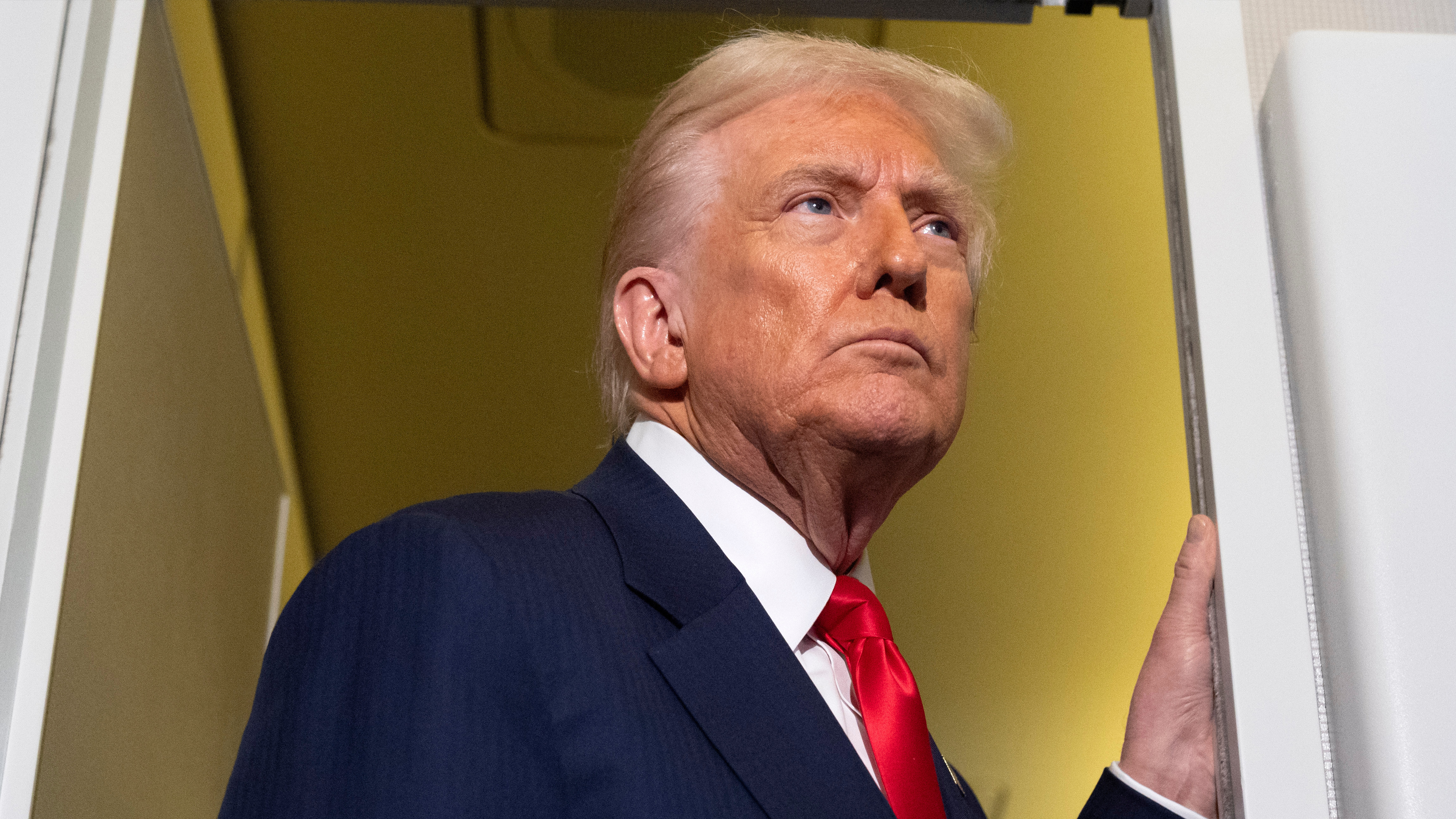 Trump calls for eliminating filibuster 'NOW' to end shutdown