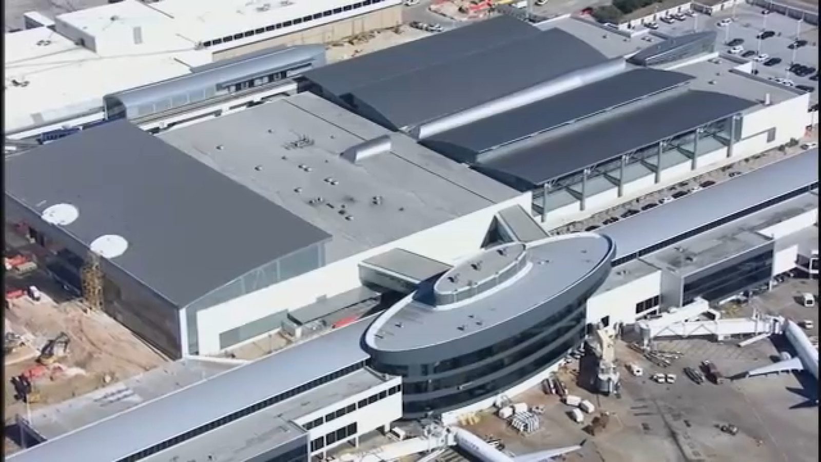 Ground delays issued at IAH as storms reach Houston area Friday