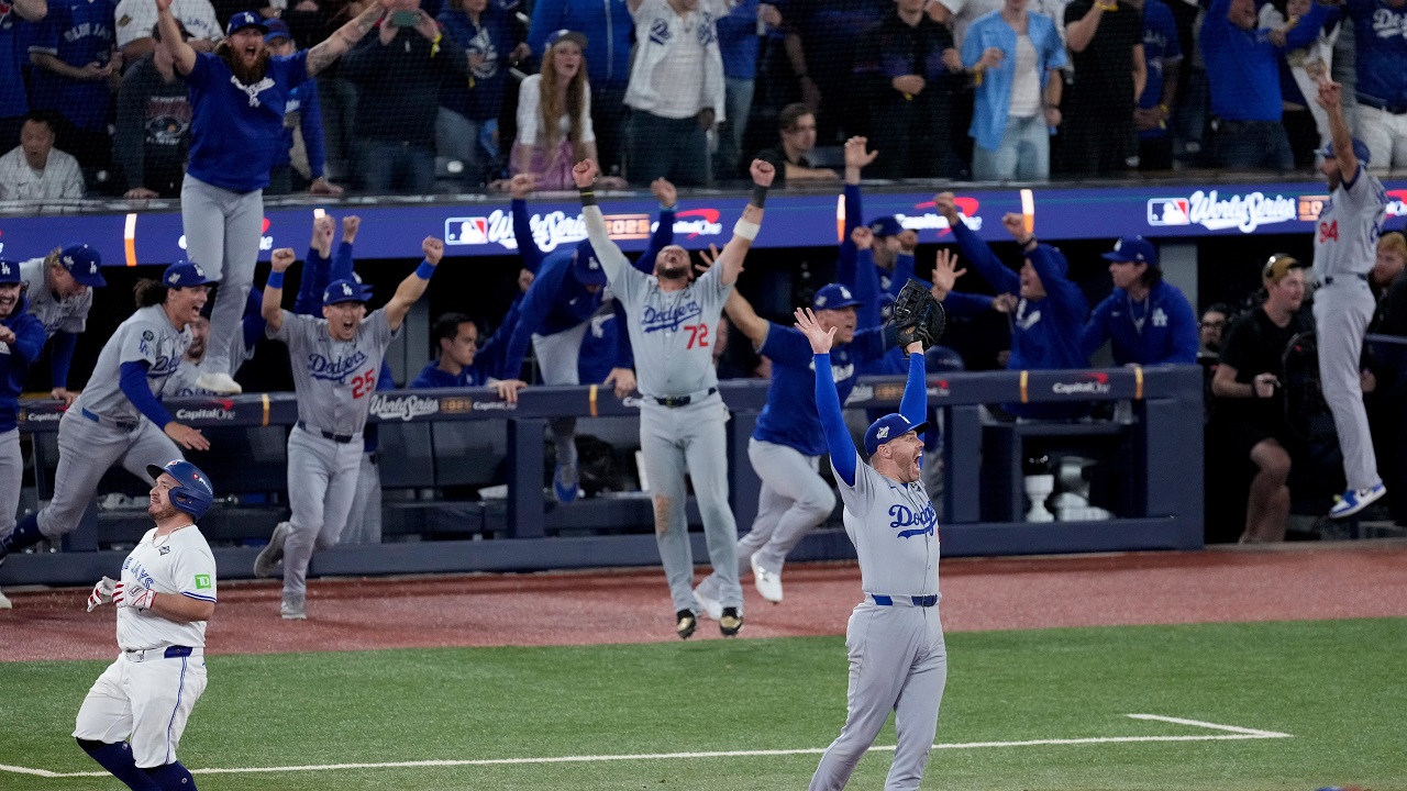 Los Angeles Dodgers Win World Series Beat Toronto Blue Jays 5 4 In 11 18102131 110225 Dodgers Win 