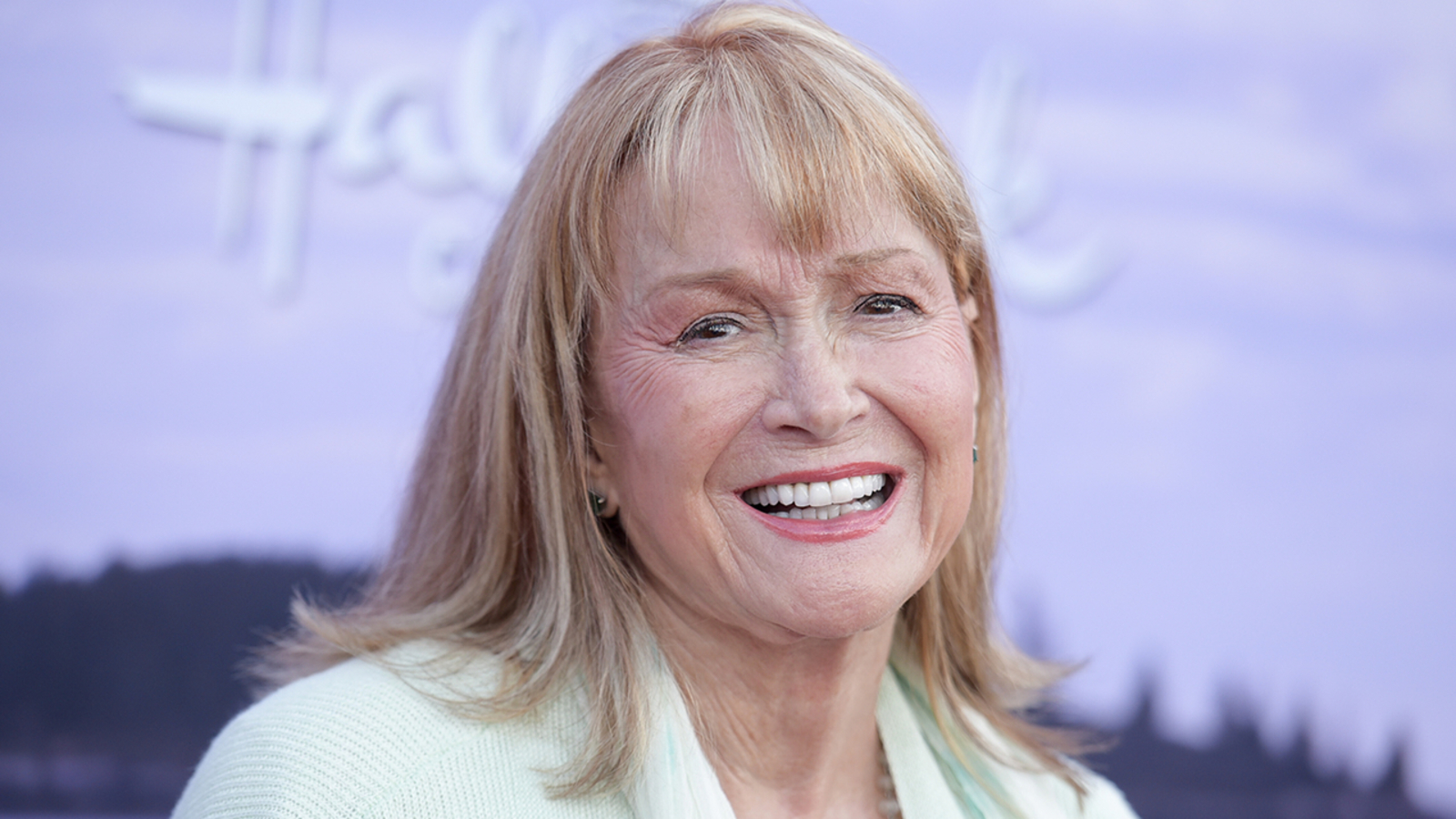 Diane Ladd, 3-time Oscar nominee and mother of actress Laura Dern, dies at 89
