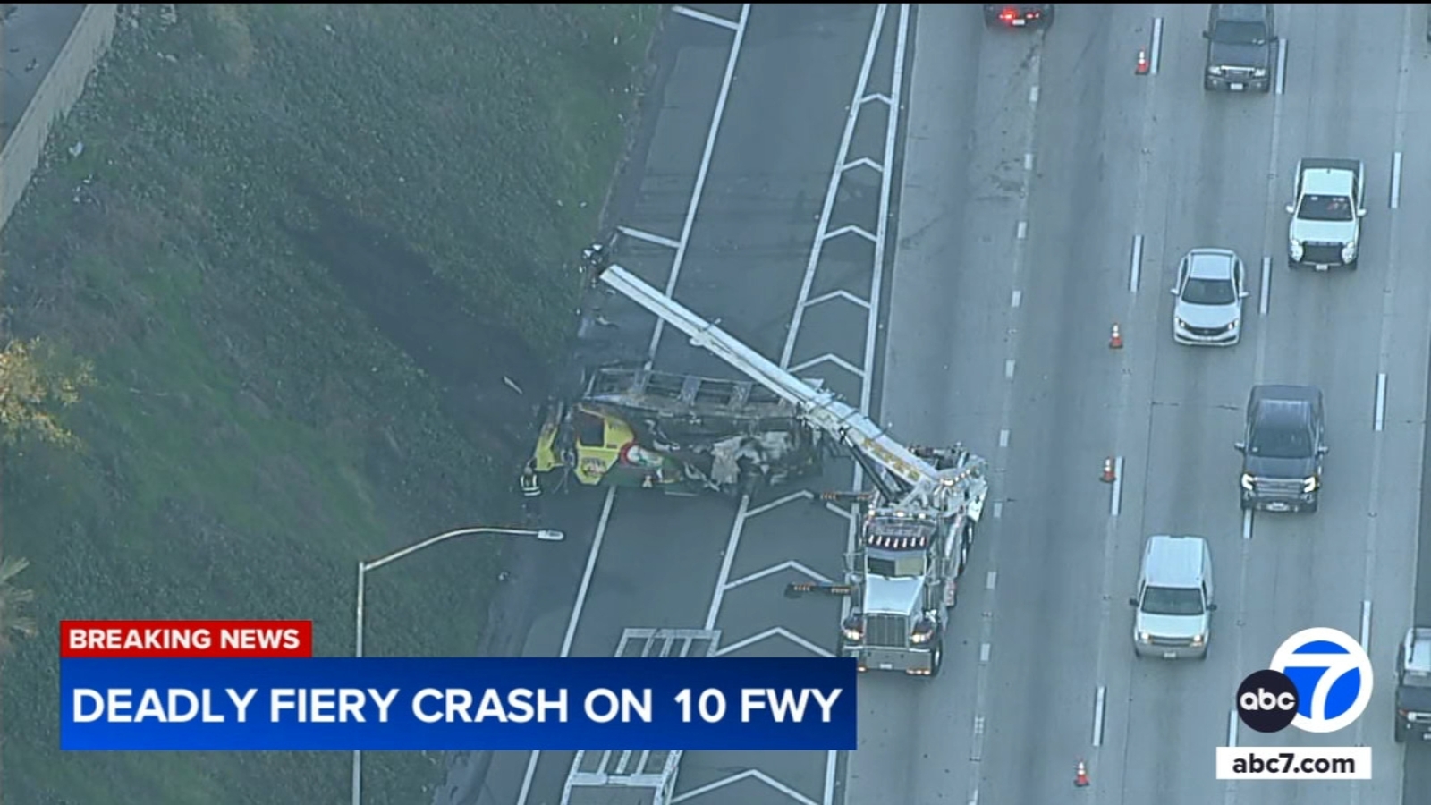 Deadly fiery crash shuts down eastbound lanes of 10 Freeway in Mid-City ...