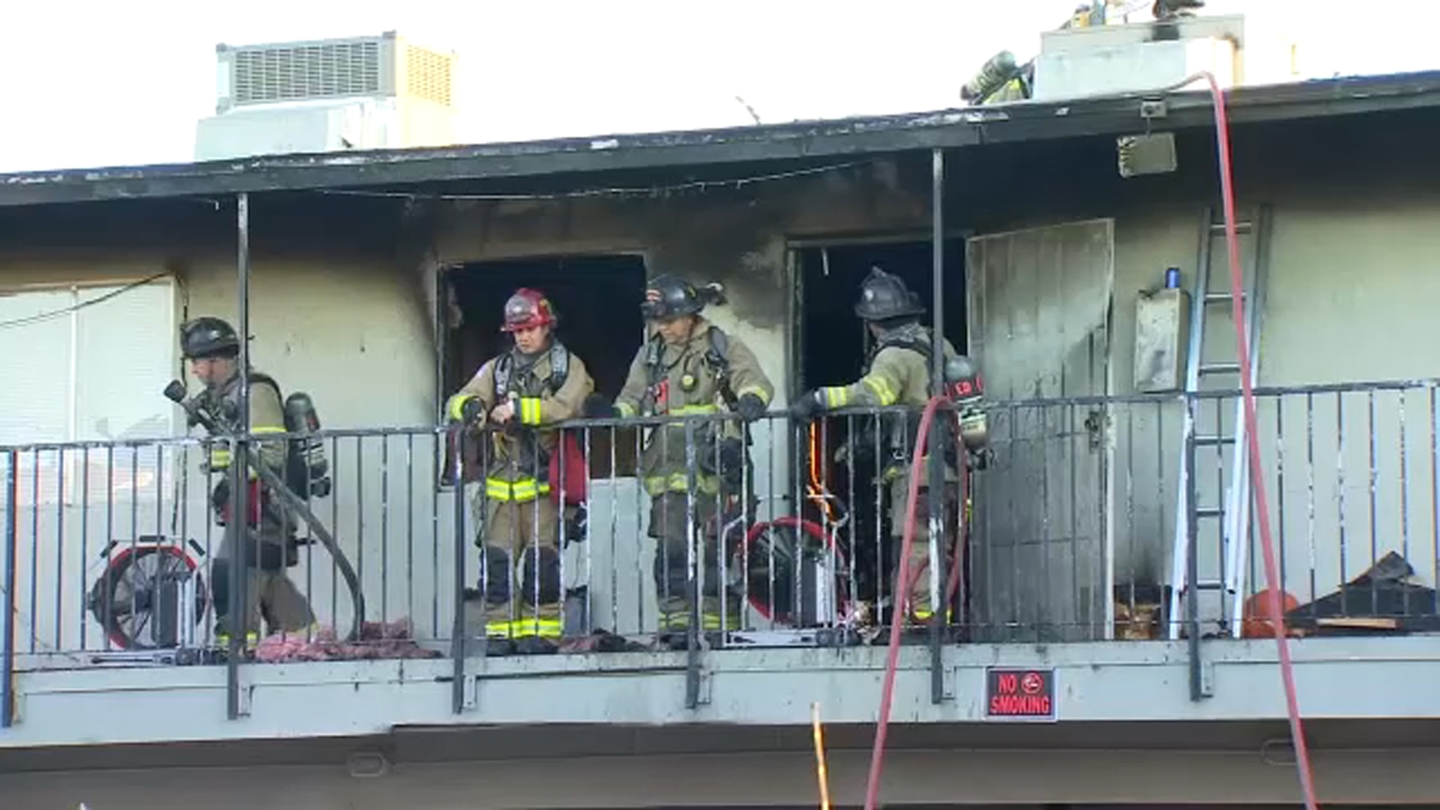 Family displaced, 5 dogs killed in two-alarm central Fresno apartment fire
