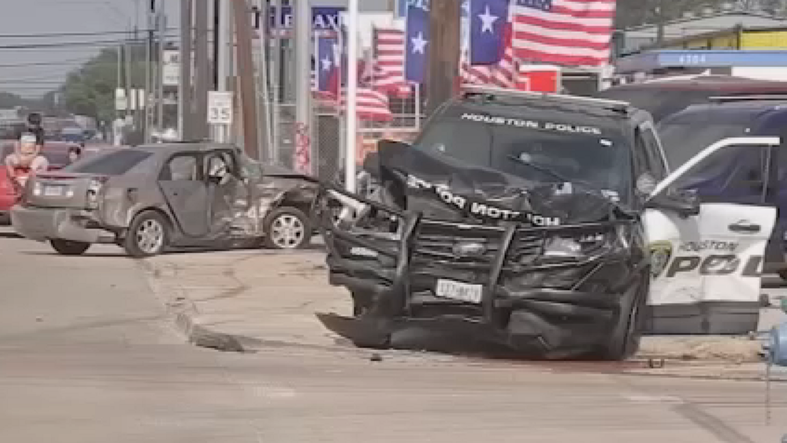 Rare case against City of Houston and officer who killed a man in a crash moves forward