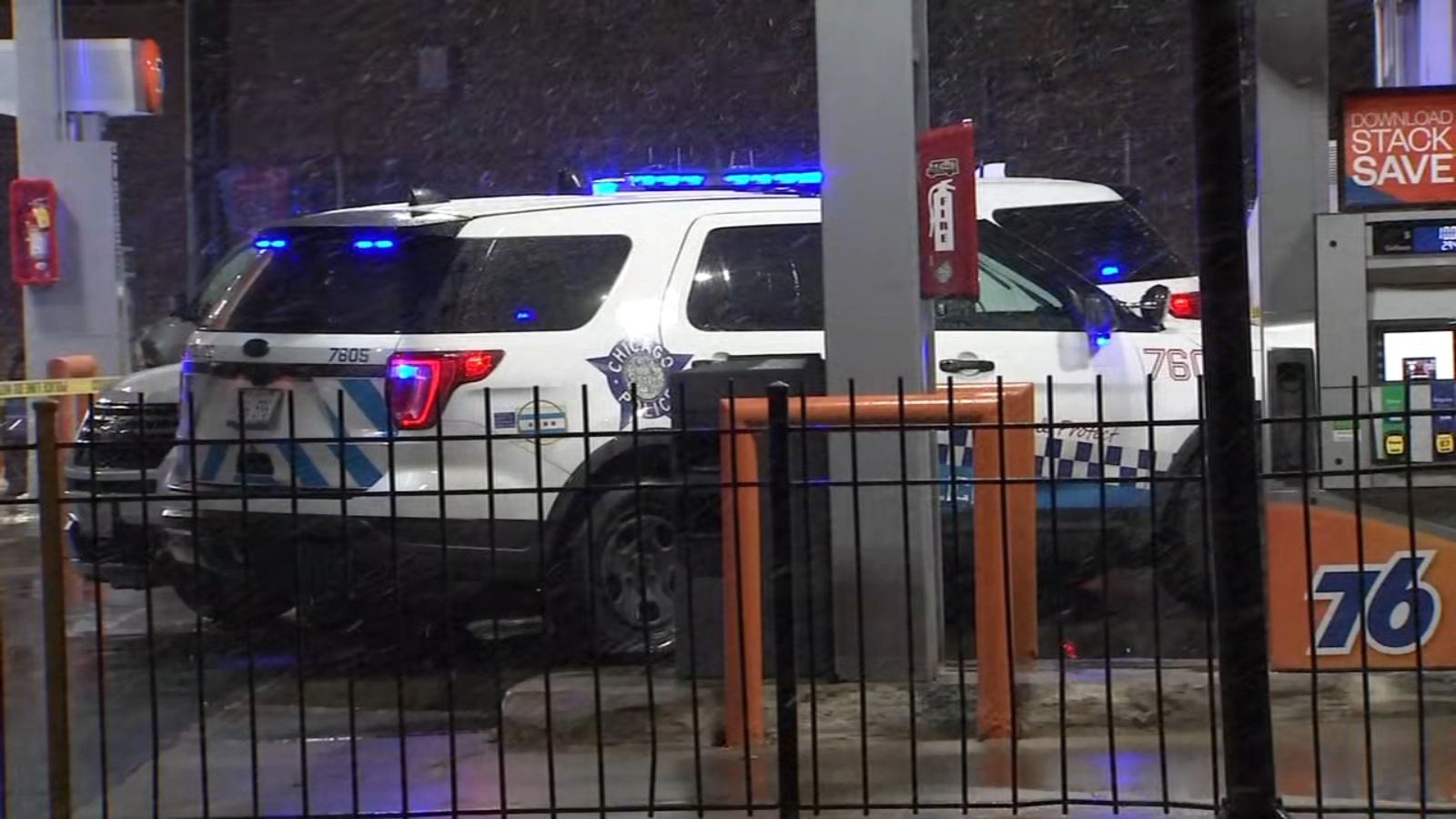 Man shot near gas station in Humboldt Park, Chicago police say