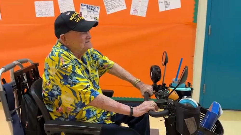 WWII veteran visits school where he once worked as a teacher