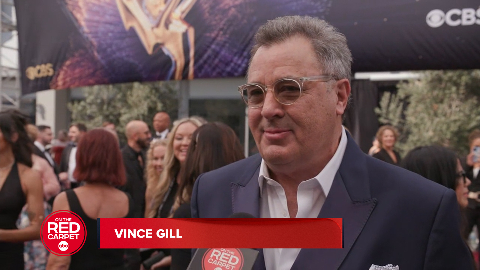 Country music legend Vince Gill to receive Lifetime Achievement Award at CMA Awards