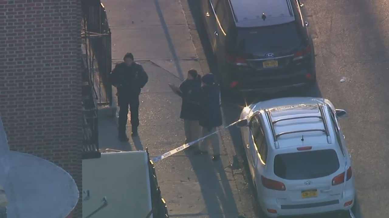 Woman's body found wrapped in blanket on Brooklyn sidewalk