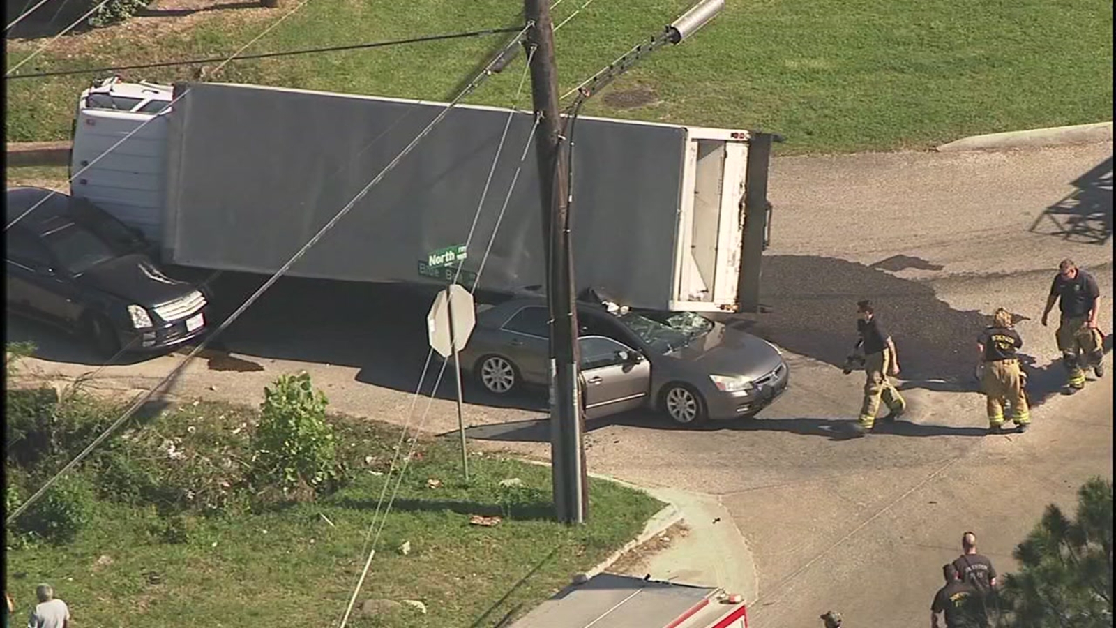 Truck tips over onto cars in north Houston ABC13 Houston