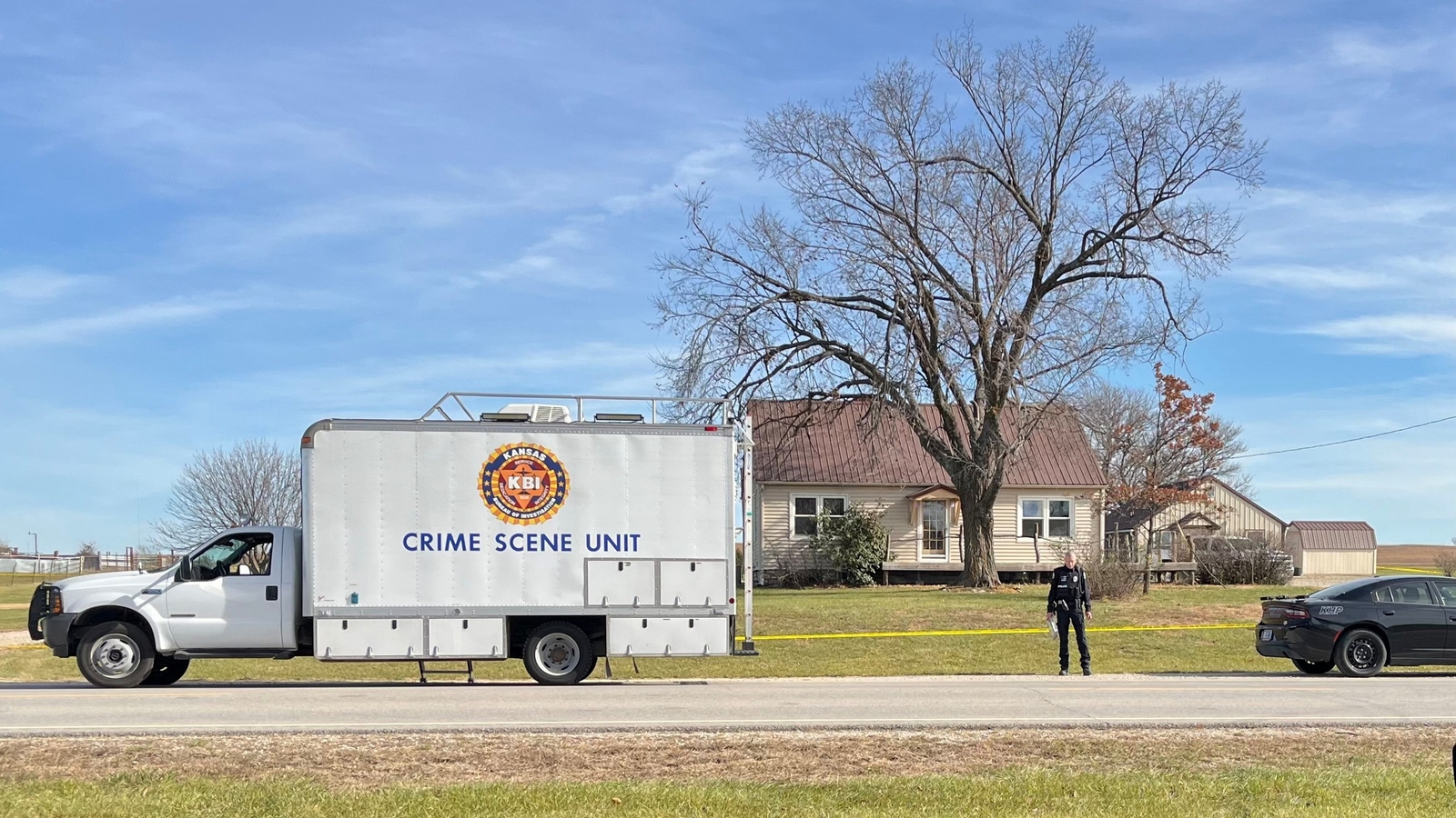 4 law enforcement officers shot in rural Kansas, police say